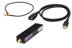 PE11S3905 - USB 周波数シンセサイザモジュール、フェーズロックループ (PLL)、24 GHz 〜 27 GHz 出力、SMA