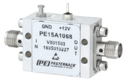 PE15A1068 - 0.7 dB NF 低ノイズ増幅器、動作範囲 500 MHz 〜 4 GHz、24 dB ゲイン、20 dBm Psat、SMA