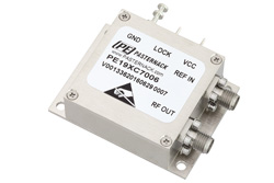 PE19XC7006 - 1 GHz フェーズロック発振器、100 MHz 外部リファレンス、位相雑音 -110 dBc/Hz、SMA