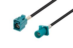 PE38752ZLF - 水色 FAKRA プラグ 〜 FAKRA ジャック ケーブル, RG174 同軸, 鉛フリーはんだ