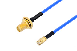 PE3C5233 - SMA メス バルクヘッド 〜 SMP メス ケーブル、PE-P086 同軸