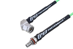 PE3C5265 - SMA メス バルクヘッド 〜 TNC オス 直角、低損失ケーブル、PE-P160LL 同軸