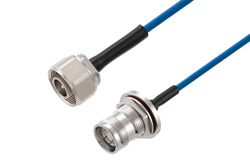 PE3C8279 - 4.1/9.5 Mini DIN オス ～  4.3-10 メス バルクヘッド 低 PIM, ケーブル TFT-402-LF 同軸, Times Microwave 構成品