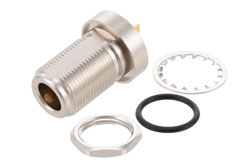 PE4139 - N メス バルクヘッドマウントコネクタ、はんだ接続、ピンターミナル、.640インチDD穴