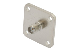 PE4218 - SMA メス コネクタ、はんだ接続、4ホールパネルマウント、ソルダーカップターミナル、.718インチ穴間隔