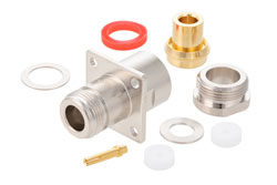 PE44071 - N メス コネクタ、クランプ/はんだ接続、4ホールパネルマウント、PE-SR401AL、PE-SR401FL、RG401、.718インチ穴間隔