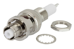 PE44118 - SHV プラグ バルクヘッドマウントコネクタ、はんだ接続、ソルダーカップターミナル、.350インチD穴