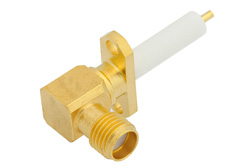 PE44237 - SMA メス 直角コネクタ、はんだ接続、2ホールパネルマウント、ピンターミナル、.481インチ穴間隔、90度フランジ方向