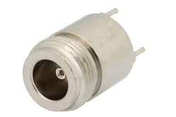 PE44396 - N メス コネクタ、はんだ接続、スルーホールPCB、.400インチx.062インチ穴間隔