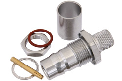 PE44608 - QN メス バルクヘッドマウントコネクタ、圧着/はんだ接続、RG214、RG225、.500インチ直径