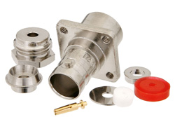 PE44652 - 75 Ω BNC メス コネクタ、クランプ/はんだ接続、4ホールパネルマウント、RG179、RG187、.500インチネジ穴間隔