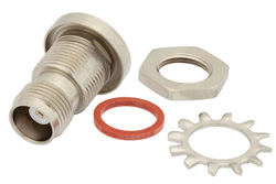 PE4469 - TNC メス バルクヘッドマウント気密シールコネクタ、はんだ接続、アイレットターミナル、.480インチD穴