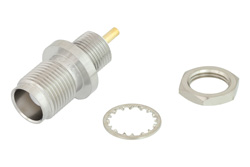 PE45130 - TNC メス バルクヘッドマウントコネクタ、はんだ接続、ターミナル、IP67準拠