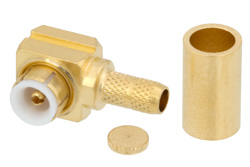 PE45256 - MMBX プラグ 直角スナップオンコネクタ、圧着/はんだ接続、RG316-DS、RG188-DS、オス中心導体