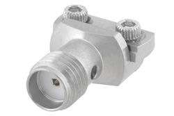 PE45462 - SMA メス コネクタ、クランプ/はんだ(キャプティブ端子)接続、エンドランチPCB、マイクロストリップ/コプラナーランチ, 0.005 インチ