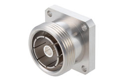 PE4573 - 7/16 DIN メス コネクタ、はんだ接続、4ホールパネルマウント、ソルダーカップターミナル、.975インチ穴間隔