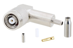 PE4681 - 逆極性 TNC オス 直角コネクタ、圧着/はんだ接続、RG316、RG174、RG188、LMR-100、PE-B100、PE-C100、.100インチ