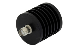 PE6103 - 10 W RF ロード最大 18 GHz、SMA メス、黒色 陽極酸化アルミヒートシンク