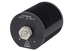 PE6204 - 25 W RF ロード最大 18 GHz、SMA メス、丸型黒色 陽極酸化アルミヒートシンク