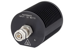 PE6207 - 25 W RF ロード最大 18 GHz、TNC オス、丸型黒色 陽極酸化アルミヒートシンク