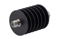 PE7016-30 - 30 dB 固定減衰器、SMA オス 〜 SMA メス、黒色 陽極酸化アルミヒートシンク、10 W、最大 18 GHz