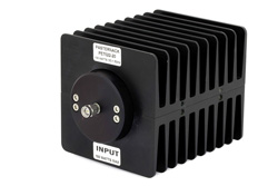 PE7022-20 - 20 dB 固定減衰器、SMA オス 〜 SMA メス 方向性、黒色 陽極酸化アルミヒートシンク、100 W、最大 1.5 GHz