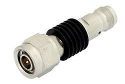 PE7052-10 - 10 dB 固定減衰器、TNC オス 〜 TNC メス、黒色 陽極酸化アルミヒートシンク、5 W、最大 18 GHz