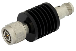 PE7053-20 - 20 dB 固定減衰器、TNC オス 〜 TNC メス、黒色 陽極酸化アルミヒートシンク、10 W、最大 18 GHz