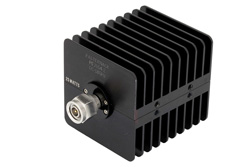 PE7054-2 - 2 dB 固定減衰器、TNC オス 〜 TNC メス、黒色 陽極酸化アルミヒートシンク、25 W、最大 18 GHz