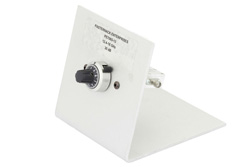 PE7065-13 - SMA ジャック連続可変ベンチトップ減衰器; 12.4-18 GHz; 30 dB