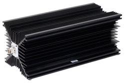 PE7085-6 - 6 dB 固定減衰器、N オス 〜 N メス 方向性、黒色 陽極酸化アルミヒートシンク、500 W、最大 2.4 GHz