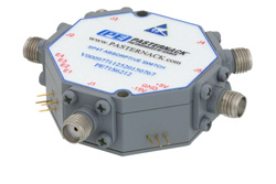 PE71S6212 - 吸収型 SP4T、PIN ダイオードスイッチ、動作周波数 500 MHz 〜 18 GHz、最大 0.1 W (+20 dBm)、フィールド交換式、SMA