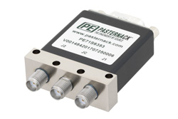 PE71S6353 - SPDT 電気機械式リレーラッチングスイッチ、DC 〜 18 GHz、最大 90 W、12 V、インジケータ、SMA