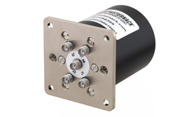 PE71S6369 - SP4T 電気機械式リレーノーマルオープンスイッチ、終端、DC 〜 18 GHz、最大 90 W、28 V、SMA