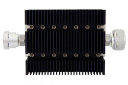 PE7201-50 - 50 dB 固定減衰器、7/16 DIN メス 〜 7/16 DIN オス 方向性、黒色 陽極酸化アルミヒートシンク、100 W、最大 6 GHz