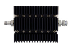 PE7234-30 - 30 dB 固定減衰器、TNC メス 〜 TNC オス 方向性、黒色 陽極酸化アルミヒートシンク、100 W、最大 6 GHz