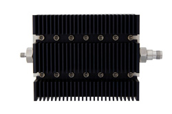 PE7240-30 - 30 dB 固定減衰器、SMA メス 〜 TNC メス 方向性、黒色 陽極酸化アルミヒートシンク、100 W、最大 6 GHz