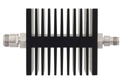 PE7347-50 - 50 dB 固定減衰器、N メス 〜 TNC メス 方向性、黒色 陽極酸化アルミヒートシンク、50 W、最大 18 GHz