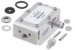PE73SP1016 - TNC F/F 入/出力 同軸 RF サージプロテクタ、800MHz - 2.5GHz、DC 通過、300W、IP67、20kA、ハイブリッド、本体側ブラケット付き