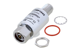 PE73SP1042 - N型 F/M 入/出力 バルクヘッド 同軸 RF サージプロテクタ、DC - 2.4GHz、DC 通過、50W、IP67、18kA、気体放電管
