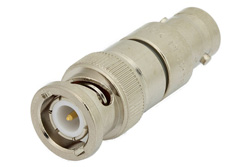 PE8218 - 50 Ω D.C.ブロック BNCプラグからBNCジャック; 10 MHz - 4 GHz