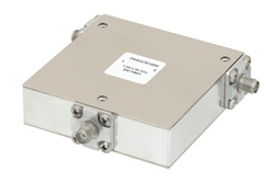 PE83CR1000 - ハイパワーサーキュレータ、18 dB アイソレーション、1 GHz 〜 2 GHz、50 W、SMA メス