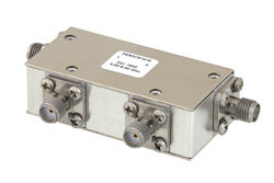 PE83CR1019 - デュアルジャンクションサーキュレータ、36 dB アイソレーション、4 GHz 〜 8 GHz、10 W、SMA メス