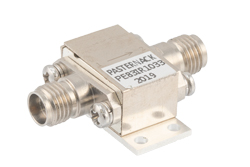 PE83IR1033 - Isolator with 14 dB Isolation from 18 GHz to 26.5 GHz, 10 Watts and 2.92mm Female
