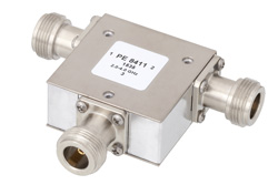 PE8411 - サーキュレータ、18 dB アイソレーション、2 GHz 〜 4 GHz、10 W、N メス