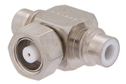 PE9244 - 75 Ω SMC 「T字」アダプタ、ジャック-プラグ-ジャック