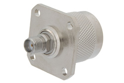 PE9275 - 4ホールパネルマウント SMA メス 〜 N オス アダプタ