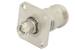 PE9497 - プレシジョン SMA オス 〜 N メス 4ホールパネルマウントアダプタ