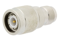 PE9532 - TNC オス 〜 逆極性 TNC メス アダプタ