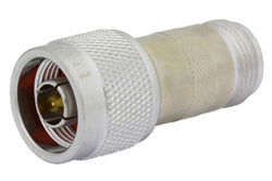 PE9771 - N オス 〜 逆極性 N メス アダプタ